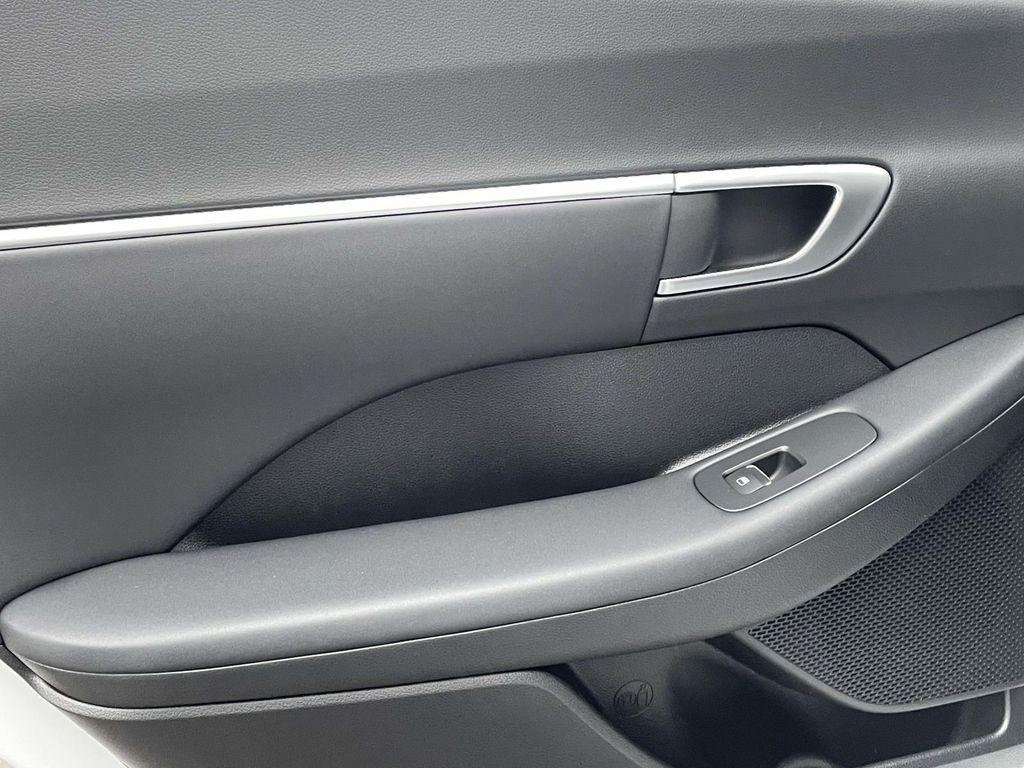 New 2026 White Hyundai SEL Sport image 9