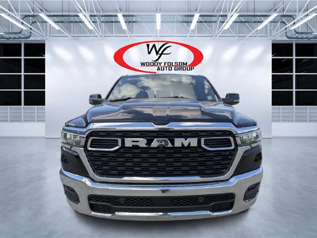 New 2026 Diamond Black Crystal Pearl-Coat Exterior Paint RAM Big Horn/Lone Star image 8