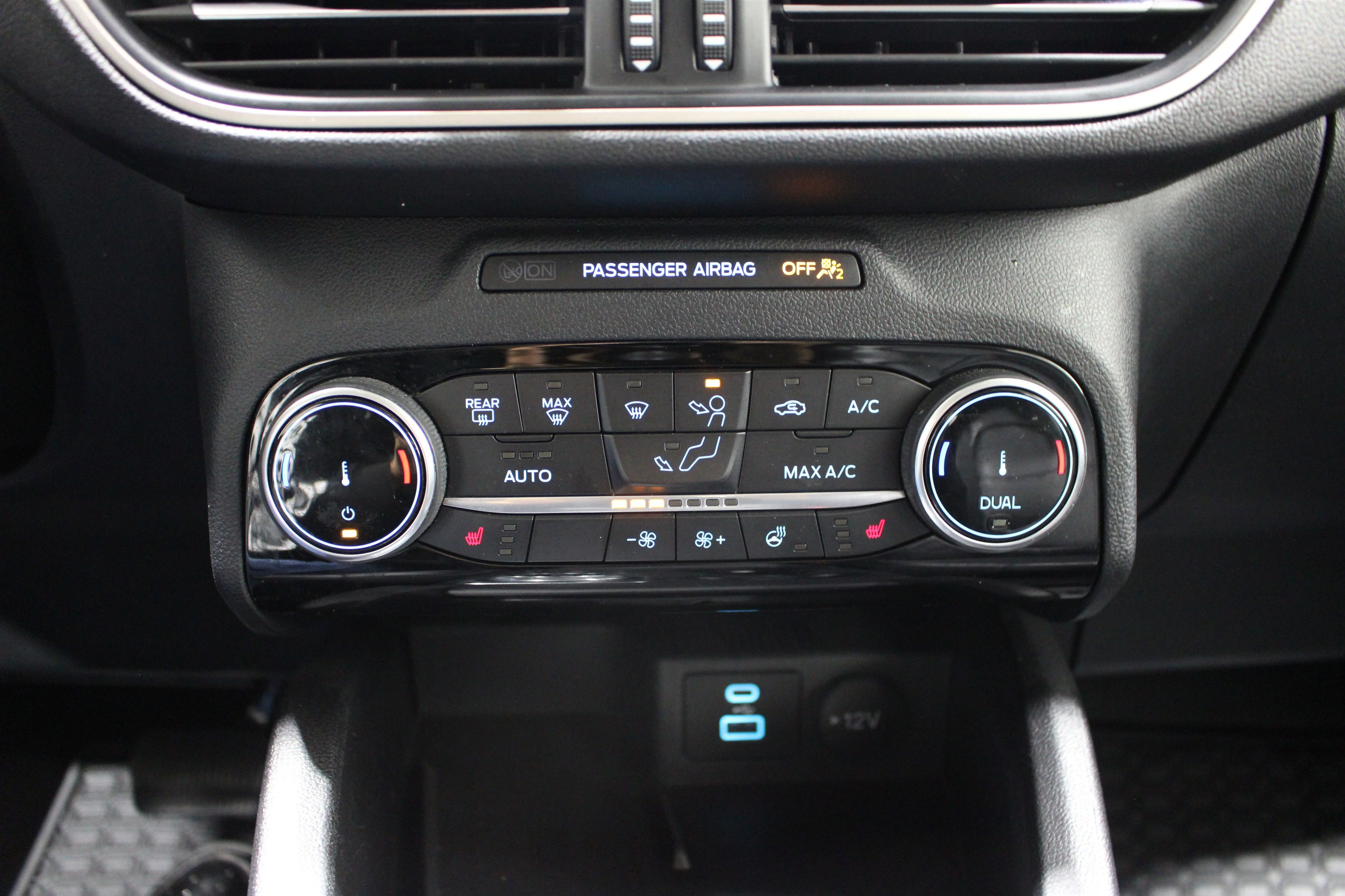 2022 Ford Escape SEL - Photo 17