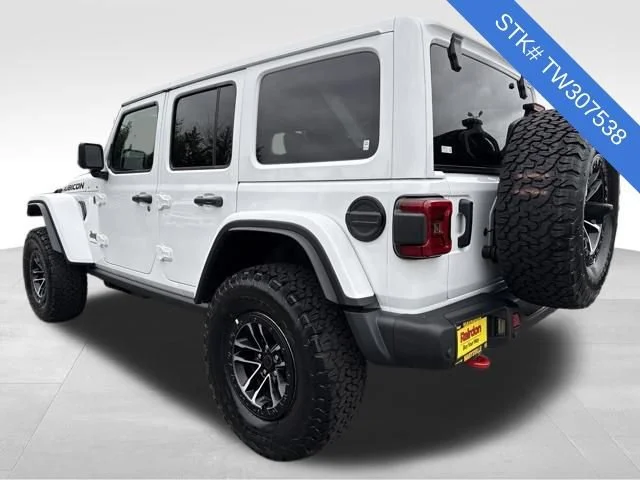 New 2026 Bright White Clear-Coat Exterior Paint Jeep Rubicon X image 5