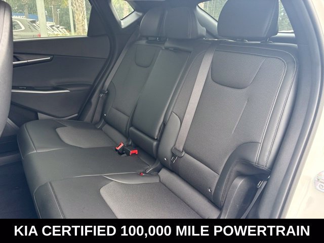 Used 2024 White Kia Light image 10