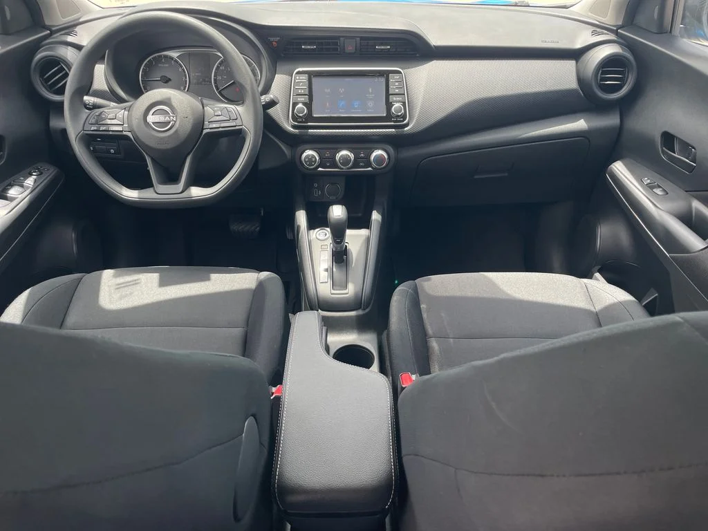 Used 2024 Blue Nissan S image 9
