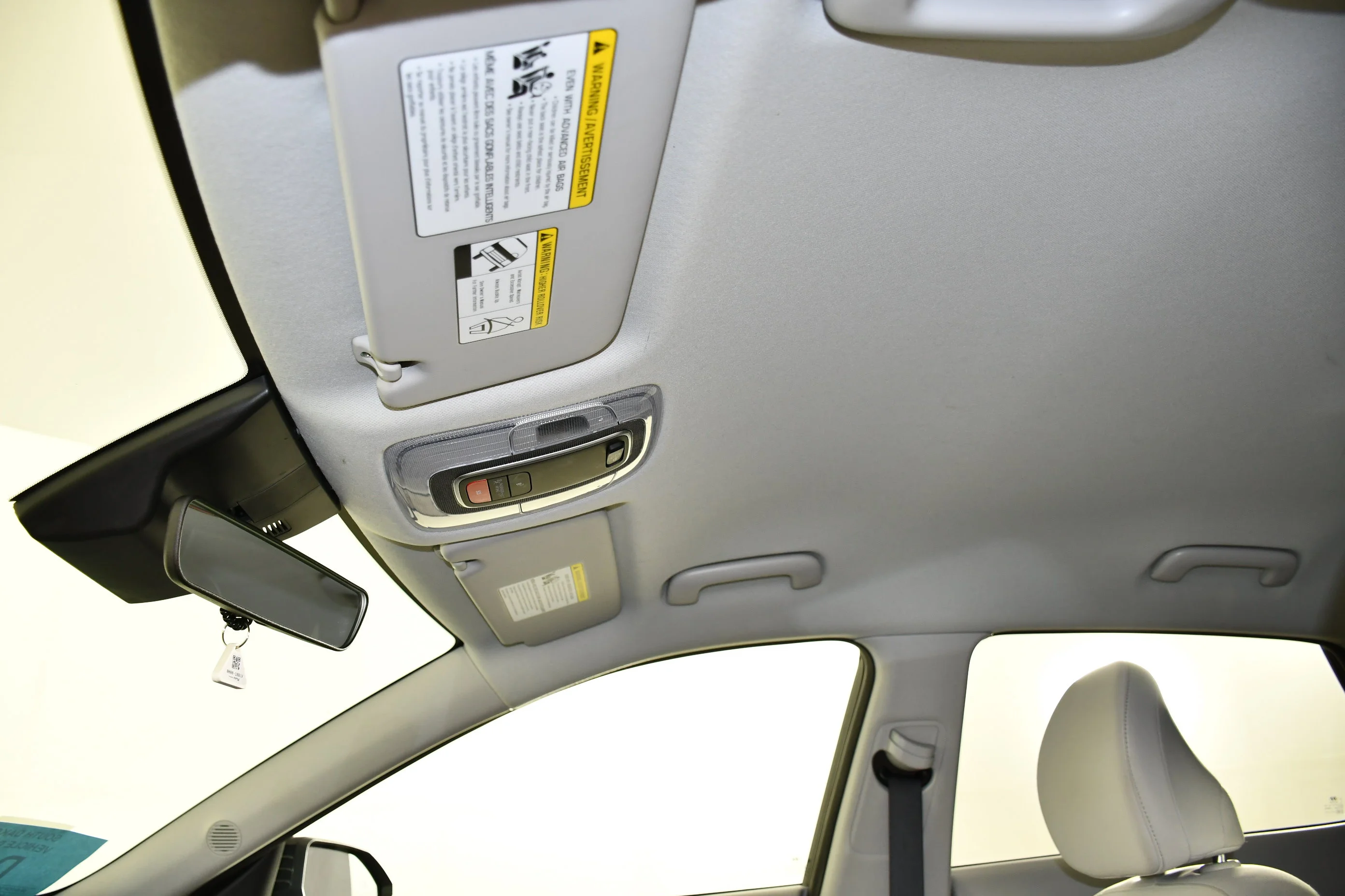 Used 2025 Abyss Black Pearl Hyundai SEL image 38