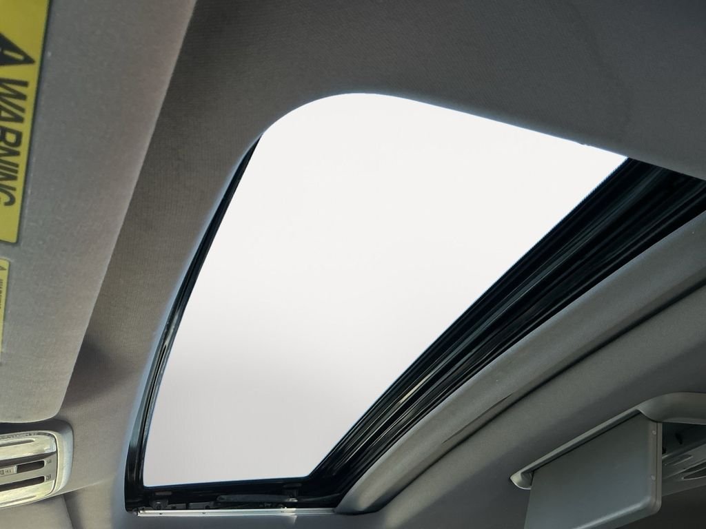 Used 2013 White Honda Touring image 12