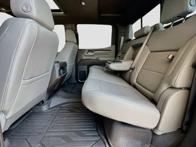 2026 GMC Sierra 1500 SLT - Photo 17