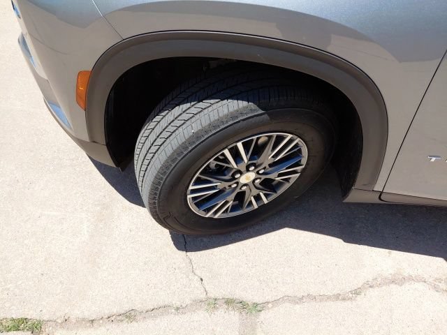 Used 2026 Sterling Gray Metallic Chevrolet LT image 35