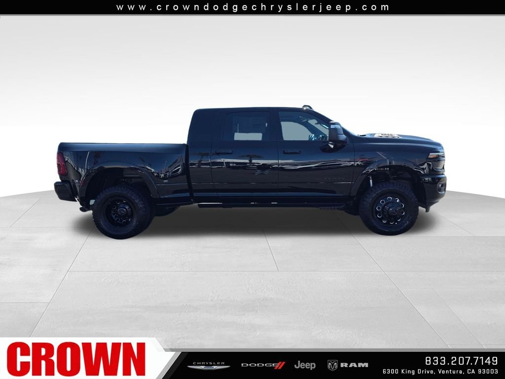 New 2026 Diamond Black Crystal Pearl-Coat Exterior Paint RAM Limited image 4