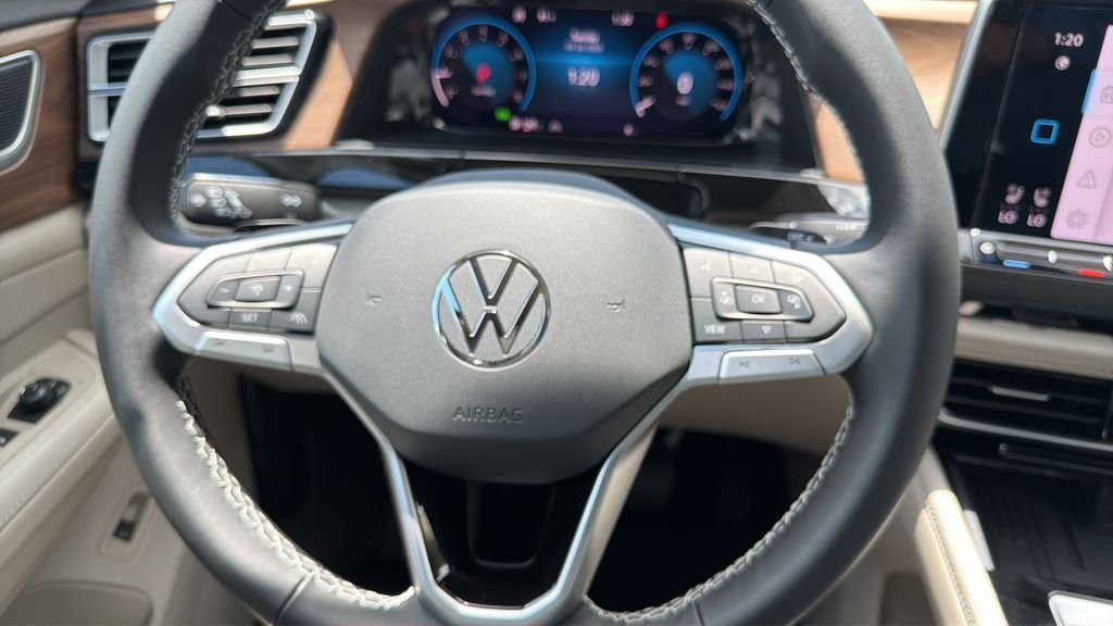 New 2026 Deep Black Pearl Volkswagen 2.0T SE w/Technology image 12