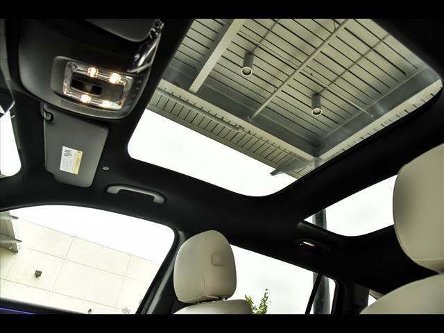 2025 Mercedes-Benz GLB Base - Photo 42