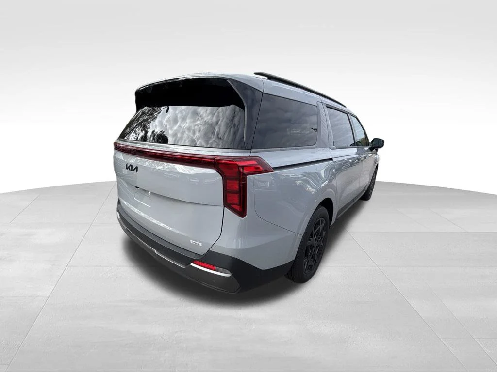 Used 2026 Silver Kia  image 5