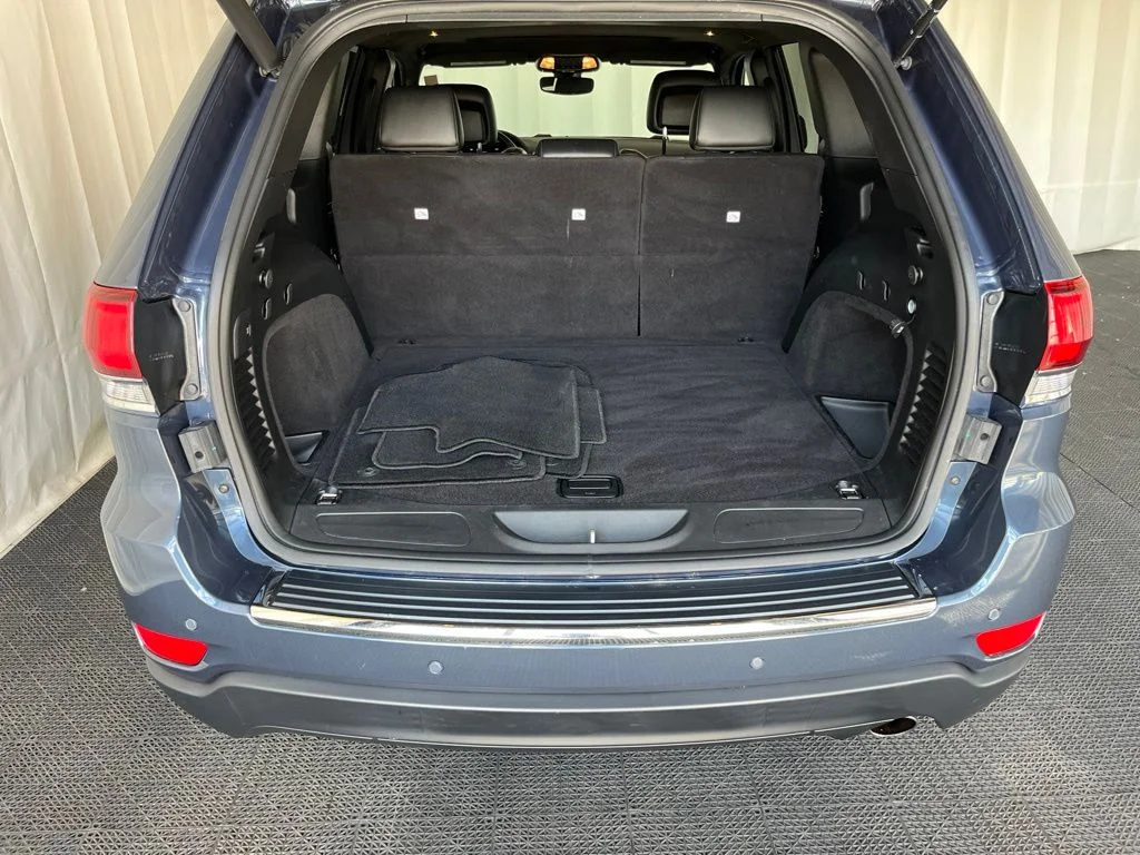 Used 2020 Blue Jeep Limited image 28