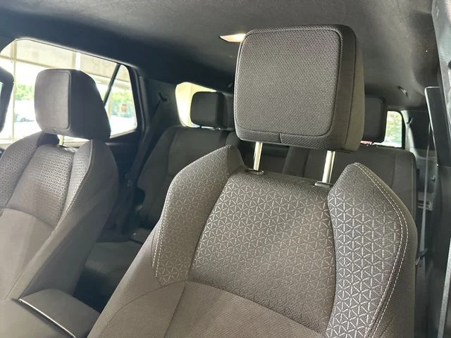 Used 2025 White Toyota SR5 image 16