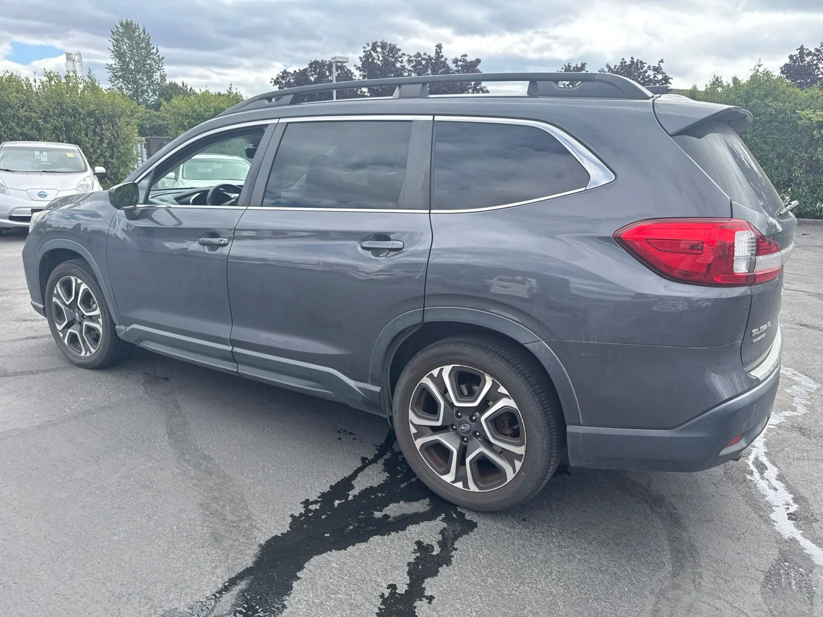 Used 2020 Magnetite Gray Metallic Subaru Premium image 6