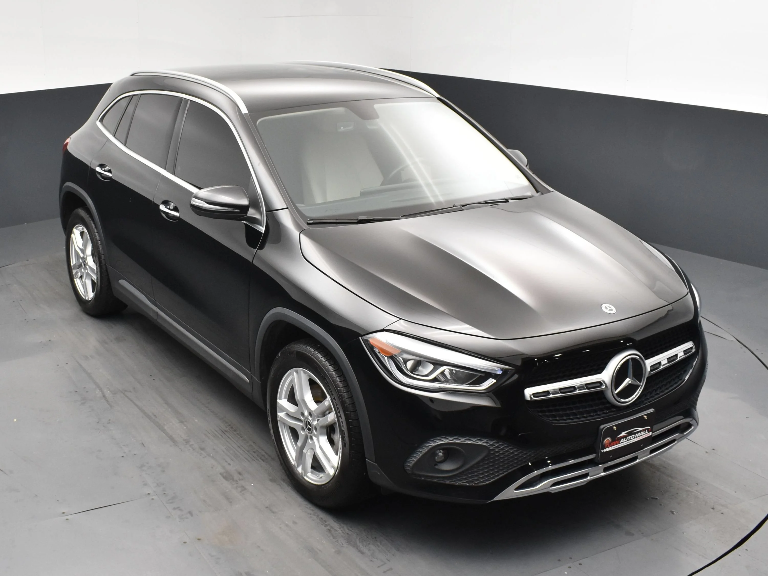 Used 2021 Night Black Mercedes-Benz GLA 250 image 16