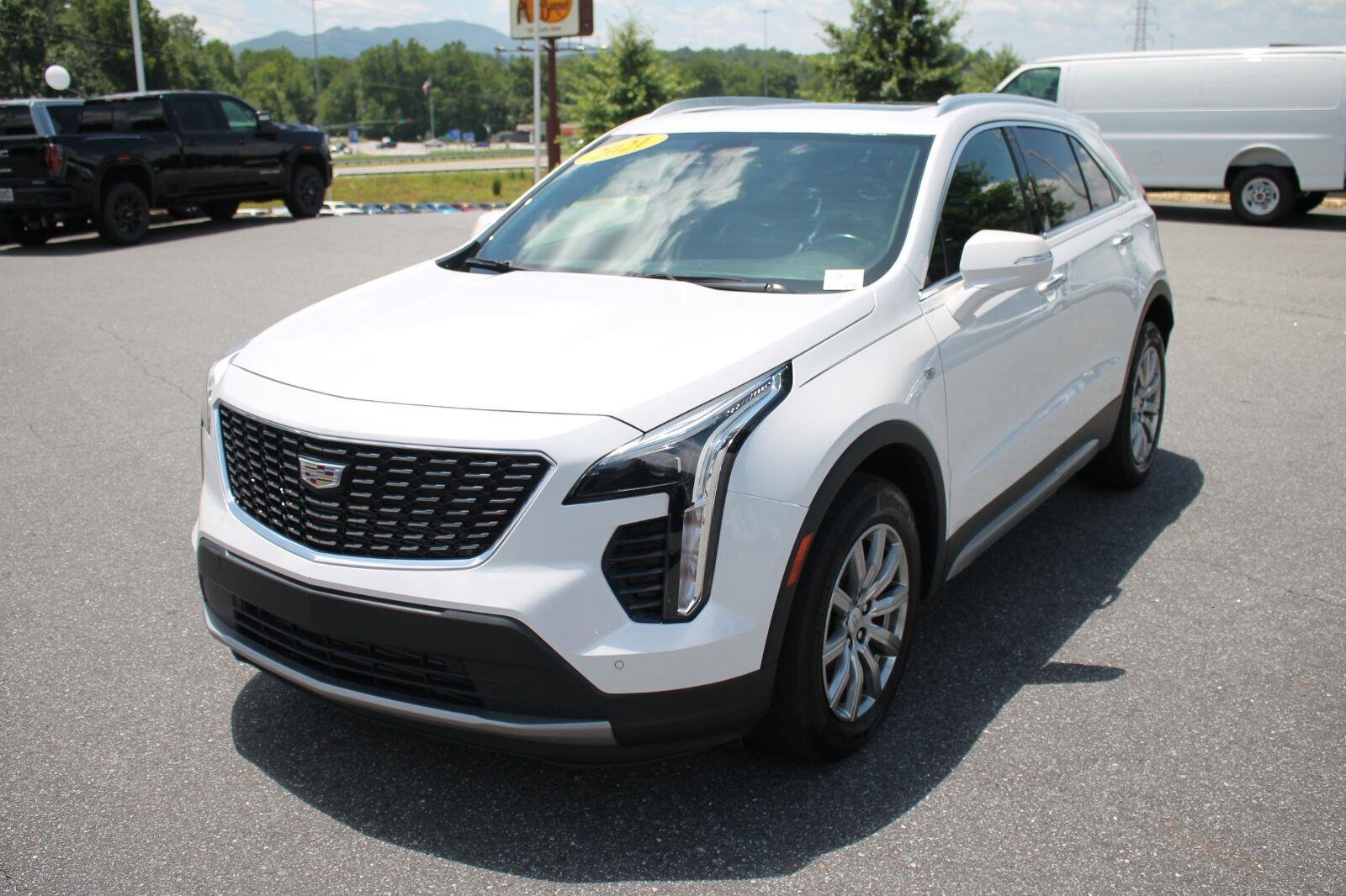 Used 2021 CRYSTAL WHITE TRICOAT Cadillac AWD Premium Luxury image 4