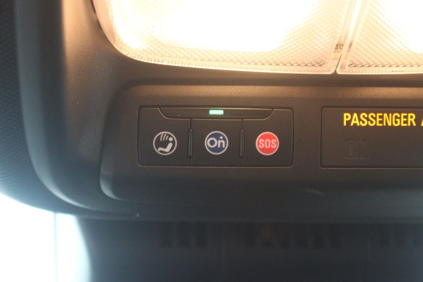 Used 2024 Summit White Chevrolet LT image 31