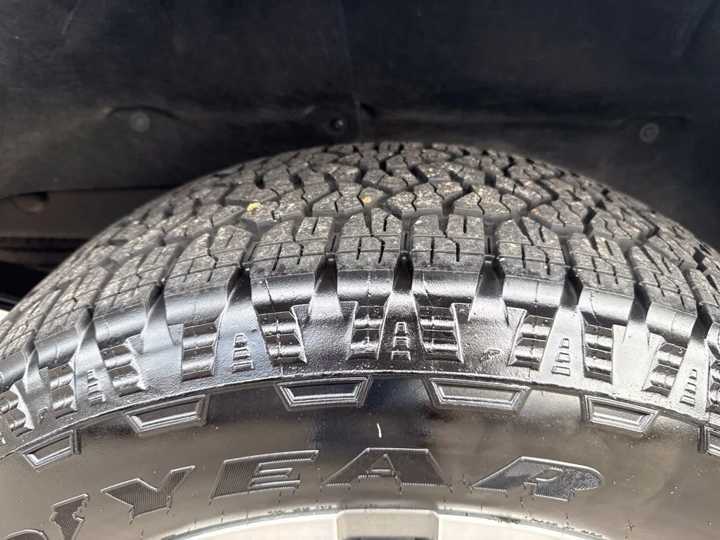 Used 2023 NORTHSKY BLUE METALLIC Chevrolet High Country image 38