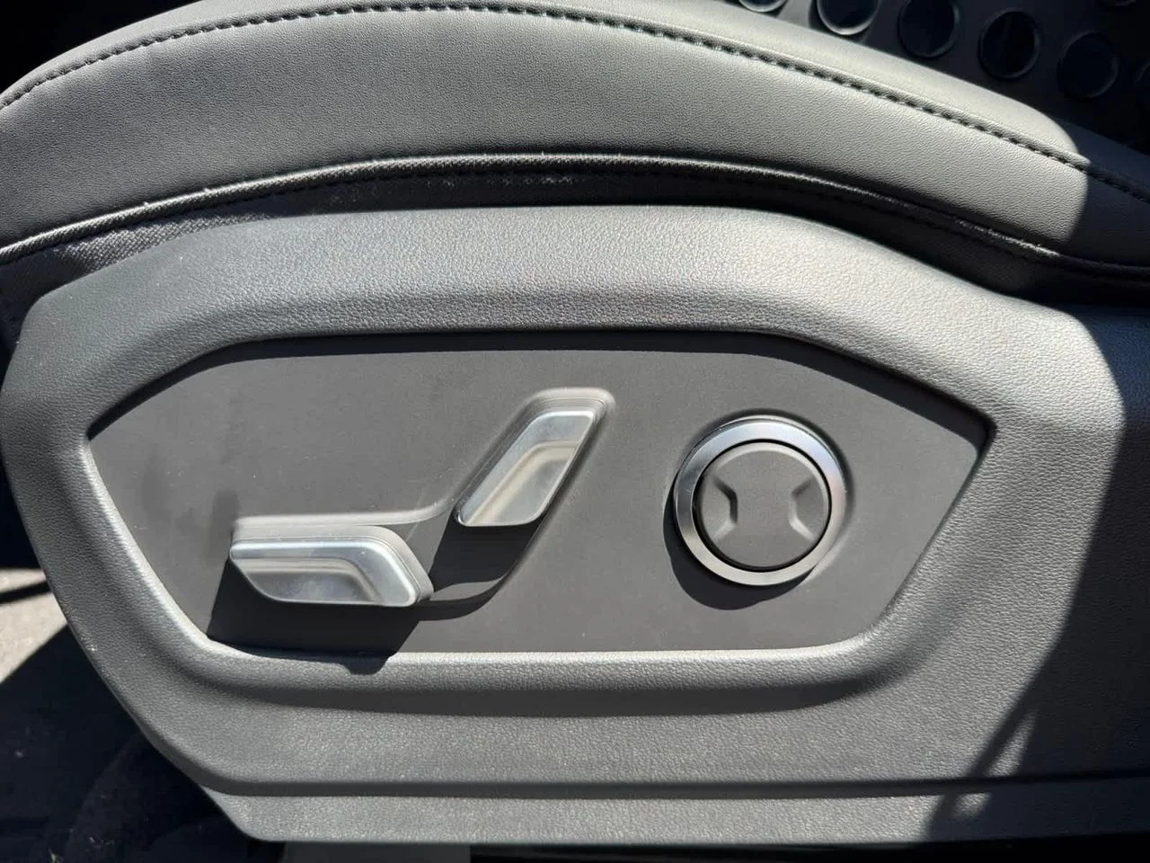 New 2026 Gray Hyundai SEL image 13