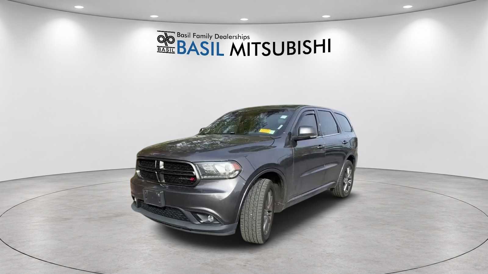 Used 2015 Granite Crystal Metallic Clearcoat Dodge Limited image 3