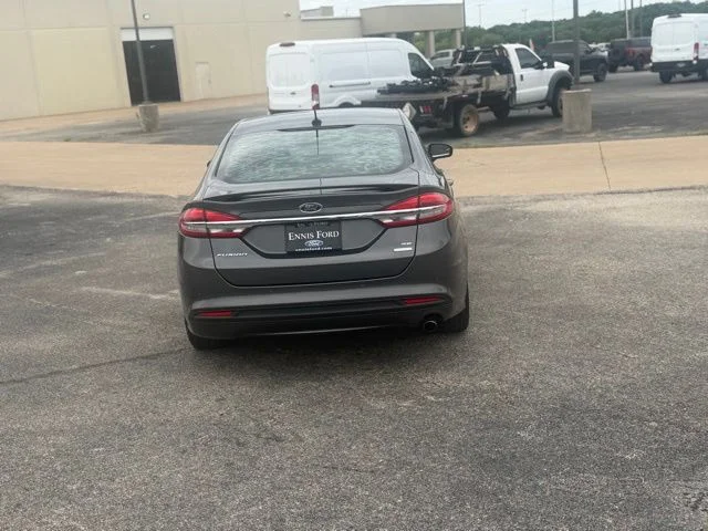 Used 2018 Magnetic Metallic Ford SE image 6