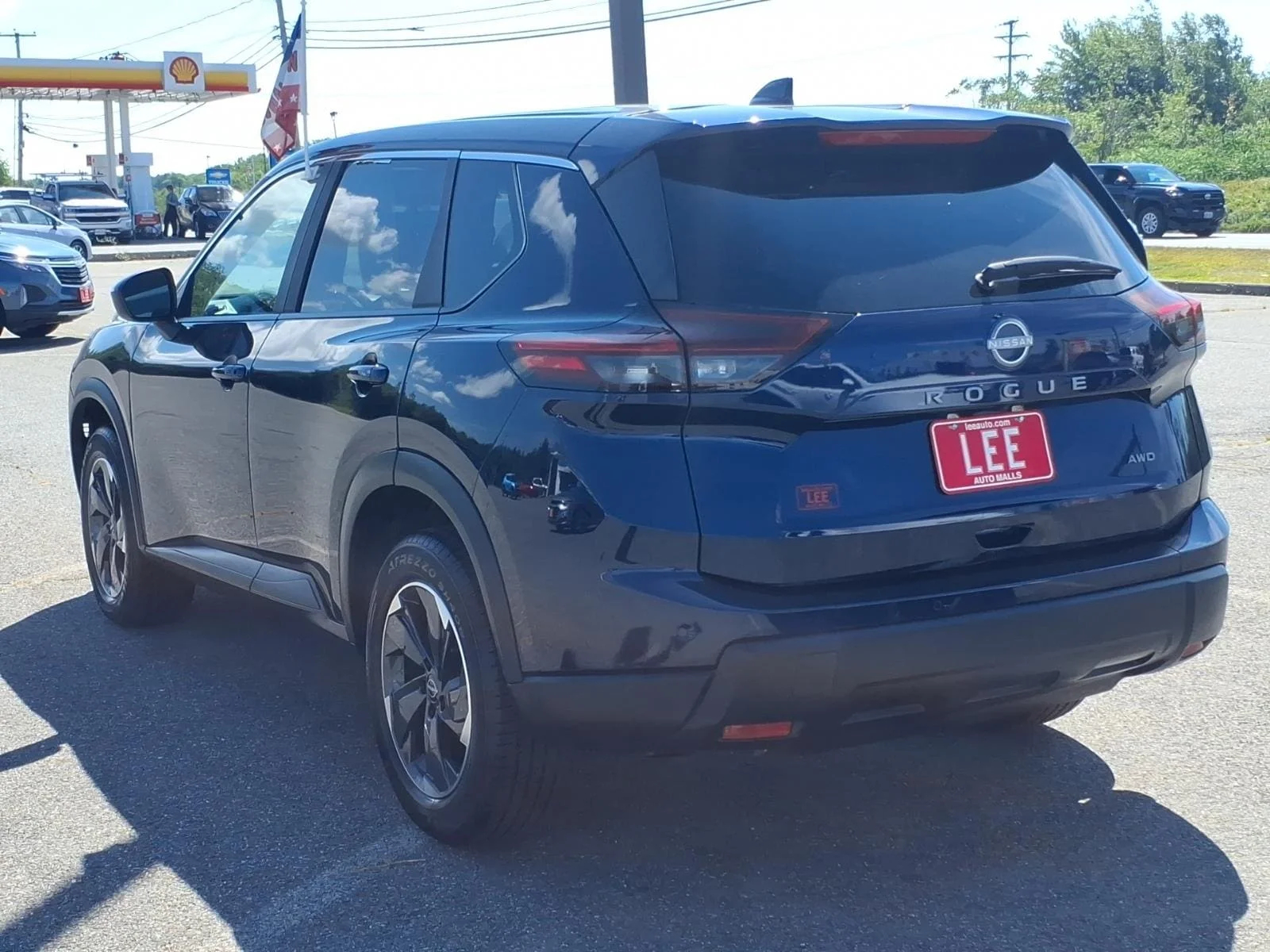 Used 2025 Deep Ocean Blue Nissan SV image 6