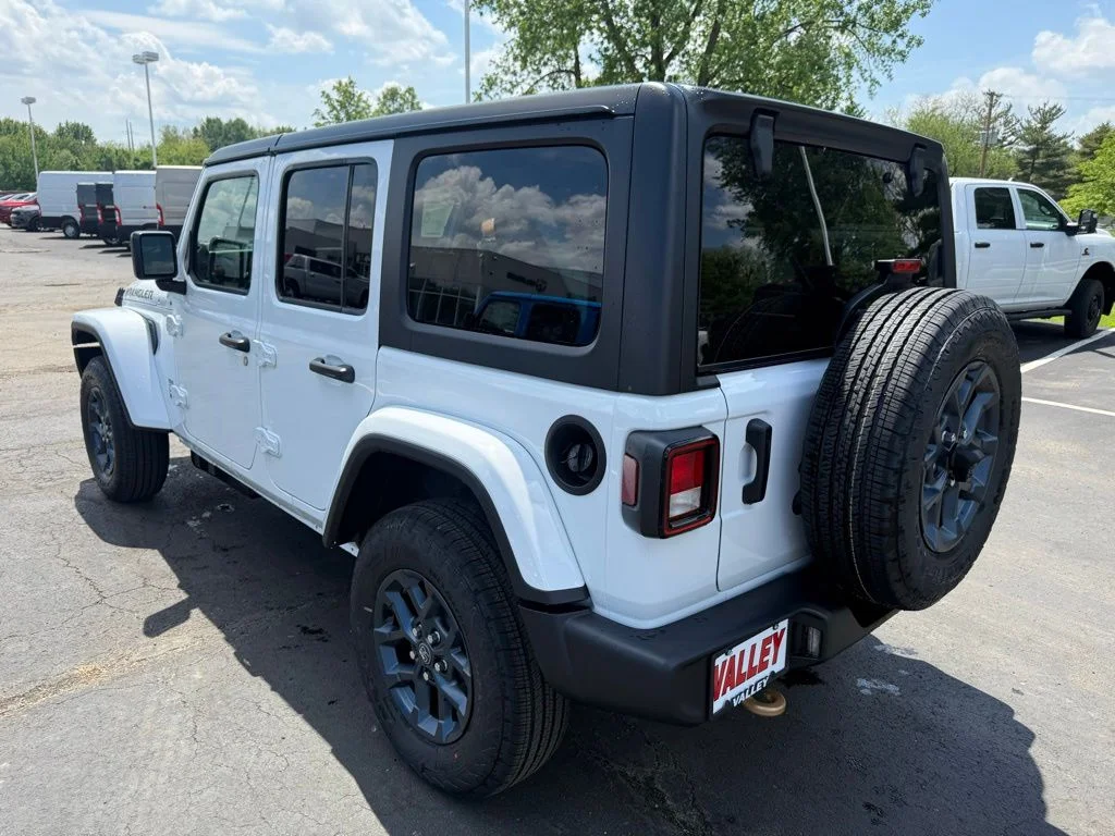 New 2026 Bright White Clear-Coat Exterior Paint Jeep 85th Anniversary Edition image 3