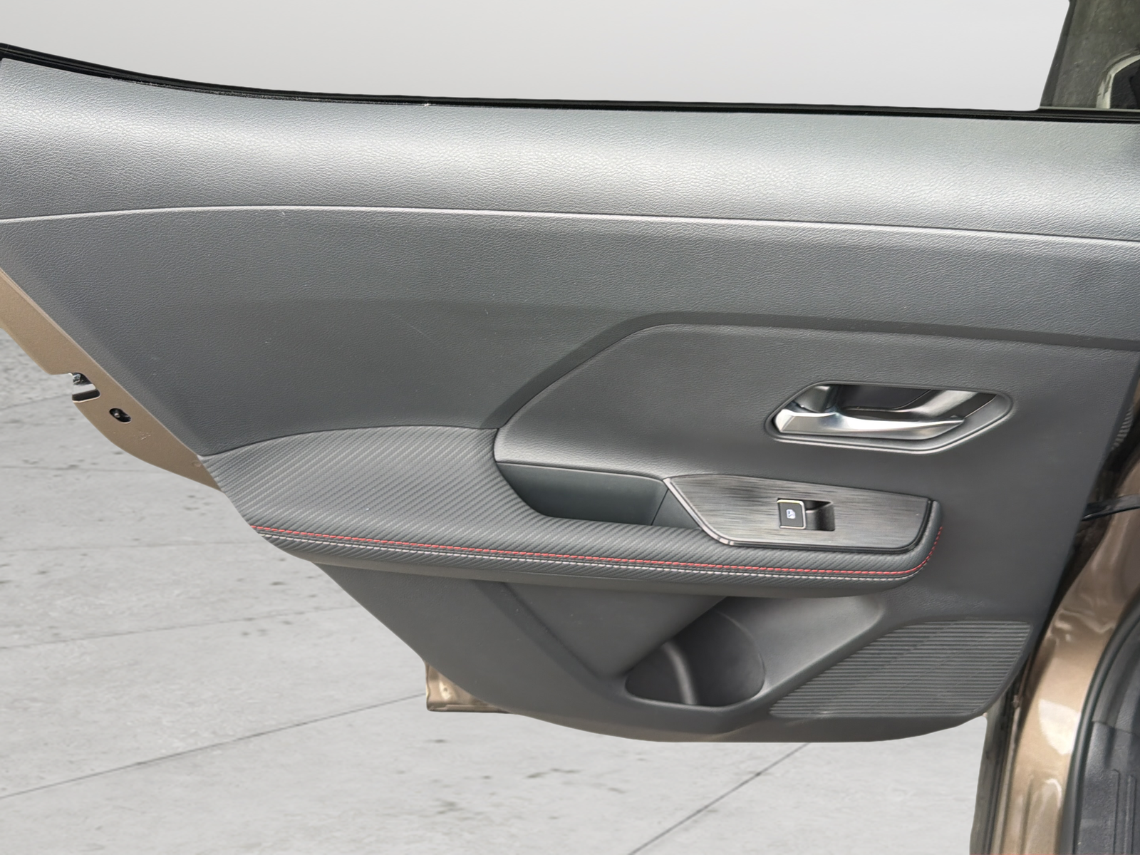 Certified Used 2025 Brown Nissan SR image 34