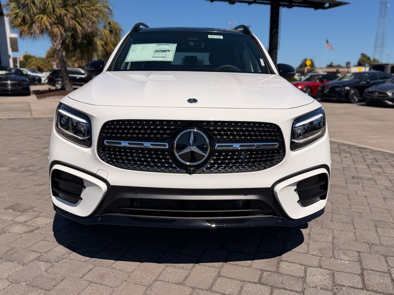 New 2026 Polar White Mercedes-Benz GLB 250 image 5