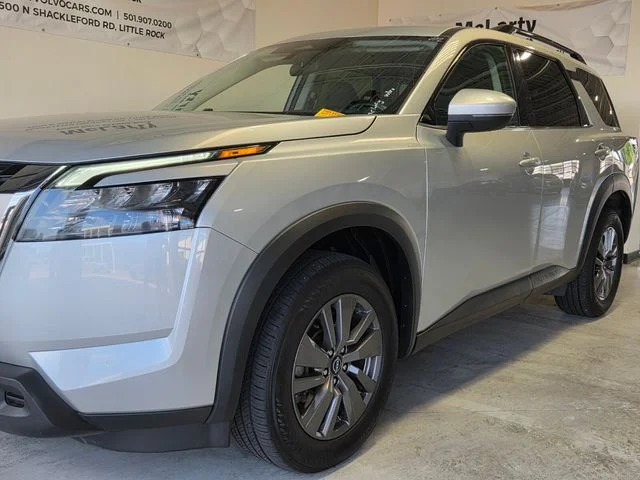 Used 2025 Silver Nissan SV image 23