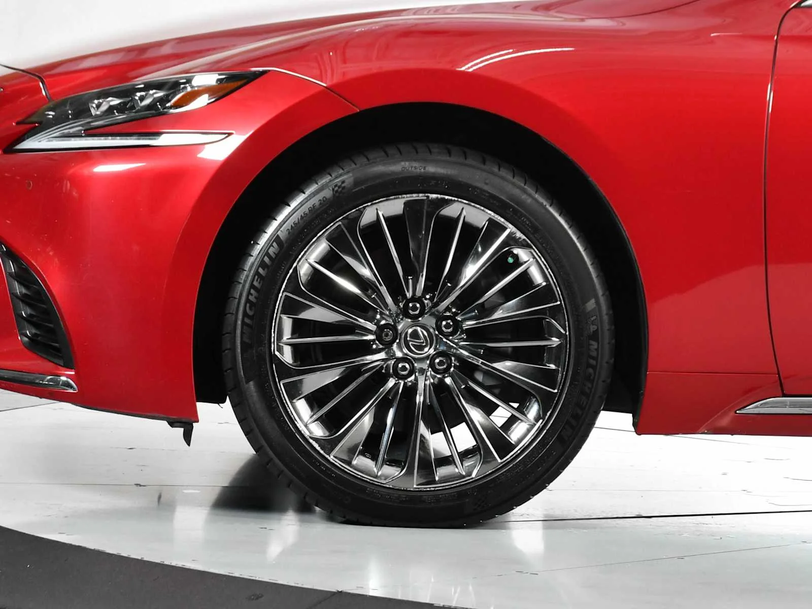 Used 2018 Matador Red Mica Lexus  image 12