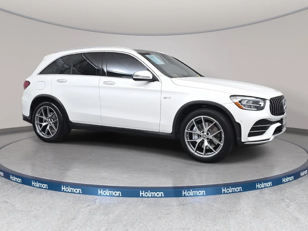 Used 2022  Mercedes-Benz GLC 43 AMG® image 4