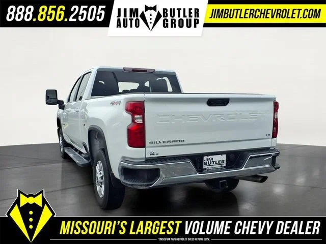Used 2025 Summit White Chevrolet LT image 2