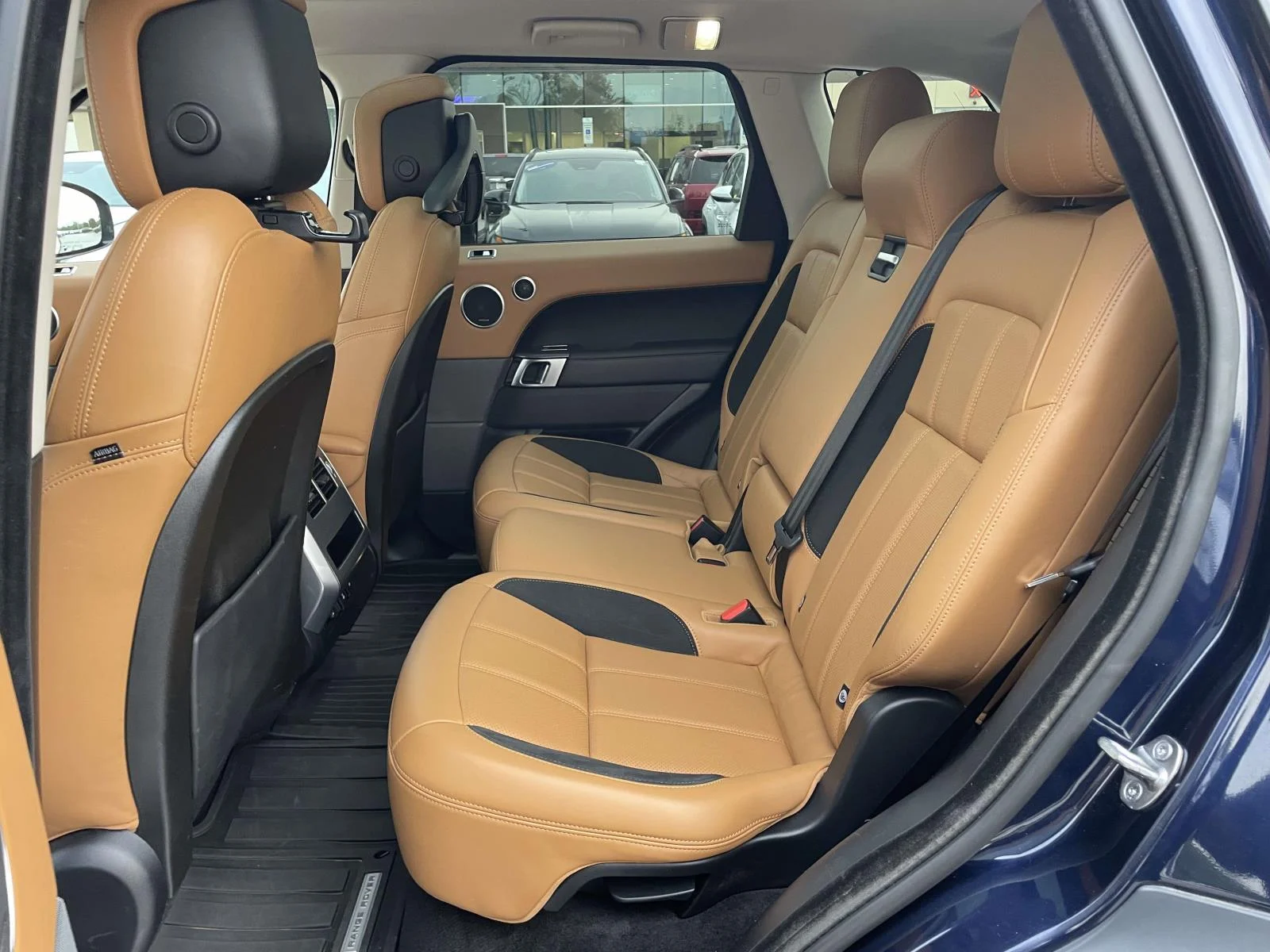 Used 2020 Portofino Blue Metallic Land Rover HSE Dynamic image 3