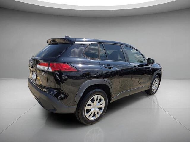 Used 2022 Jet Black Toyota L image 5