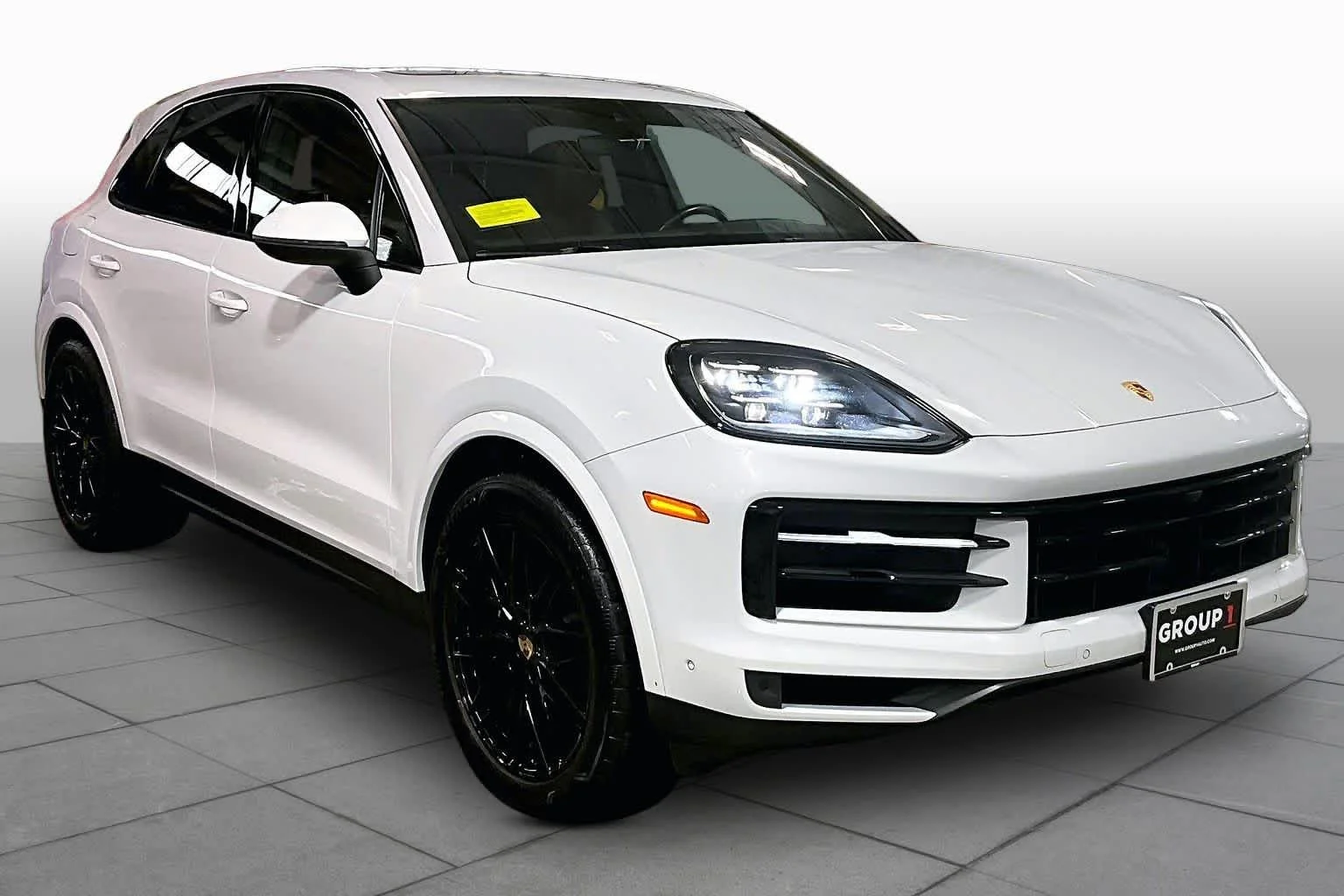 Used 2024 Carrara White Metallic Porsche  image 3