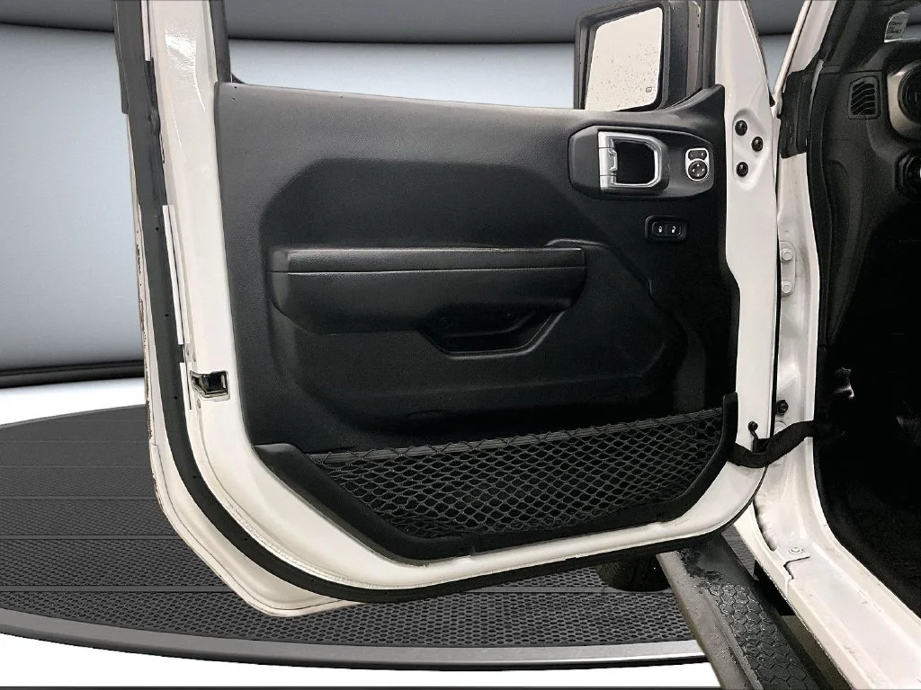 Used 2021 White Jeep Unlimited Sport S image 20