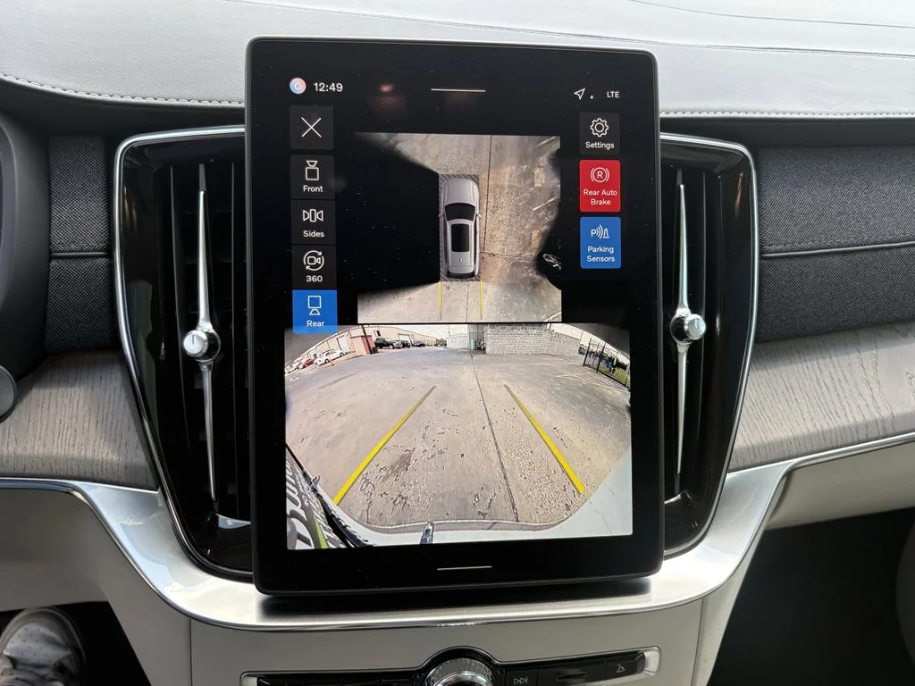 New 2026 Crystal White Volvo Ultra image 23
