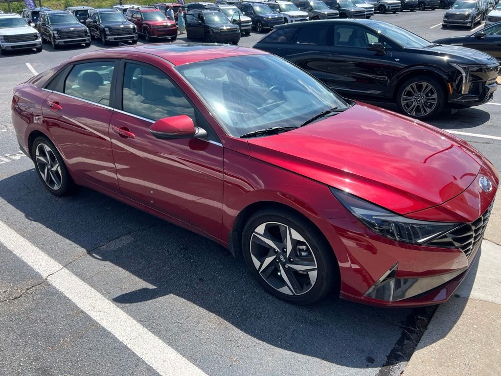 Used 2023 Red Hyundai Limited image 6