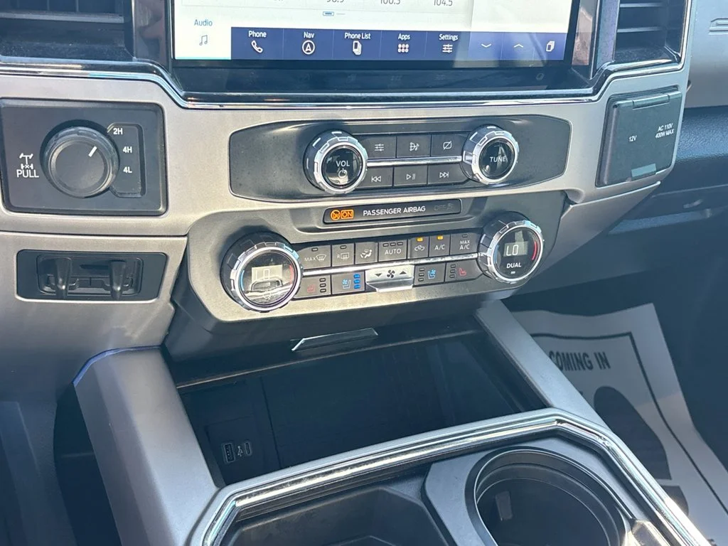 Used 2022 Black Ford Lariat image 36