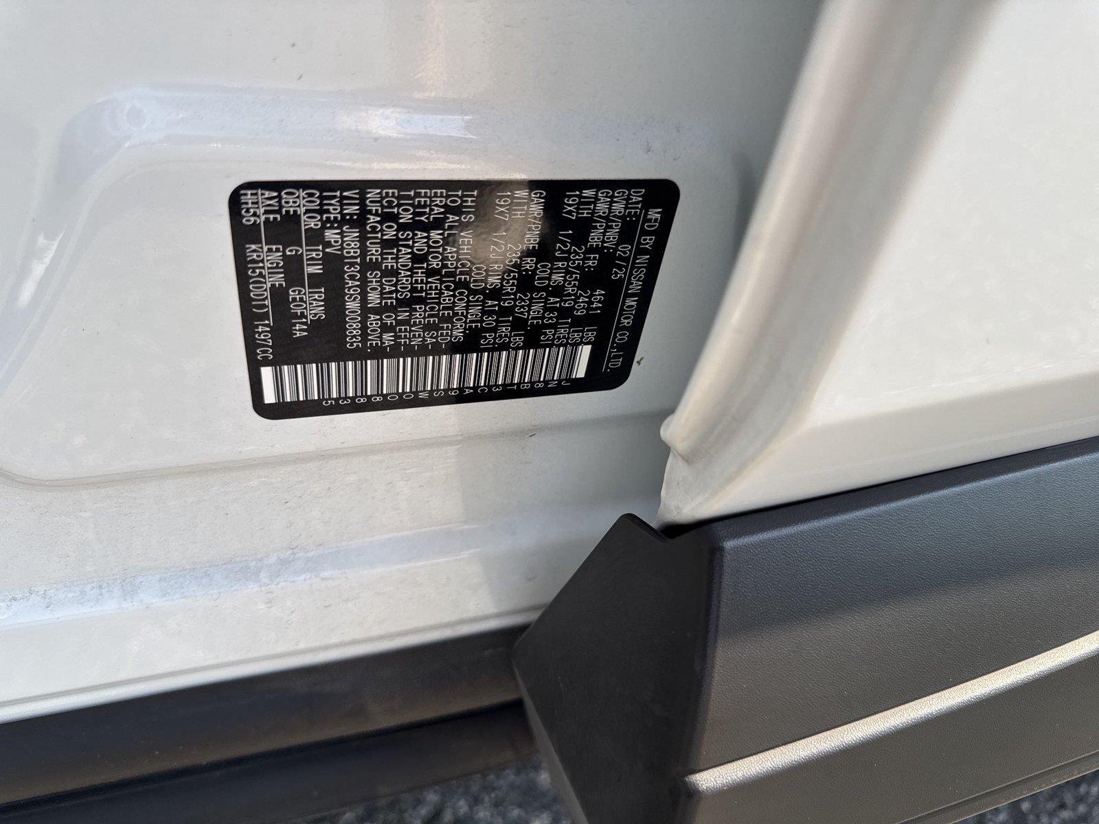 Used 2025 Everest White Pearl Nissan SL image 31
