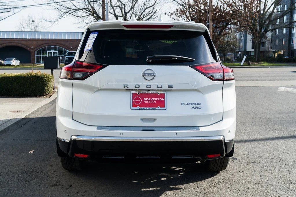 New 2026 Everest White Pearl TriCoat Nissan Platinum image 5