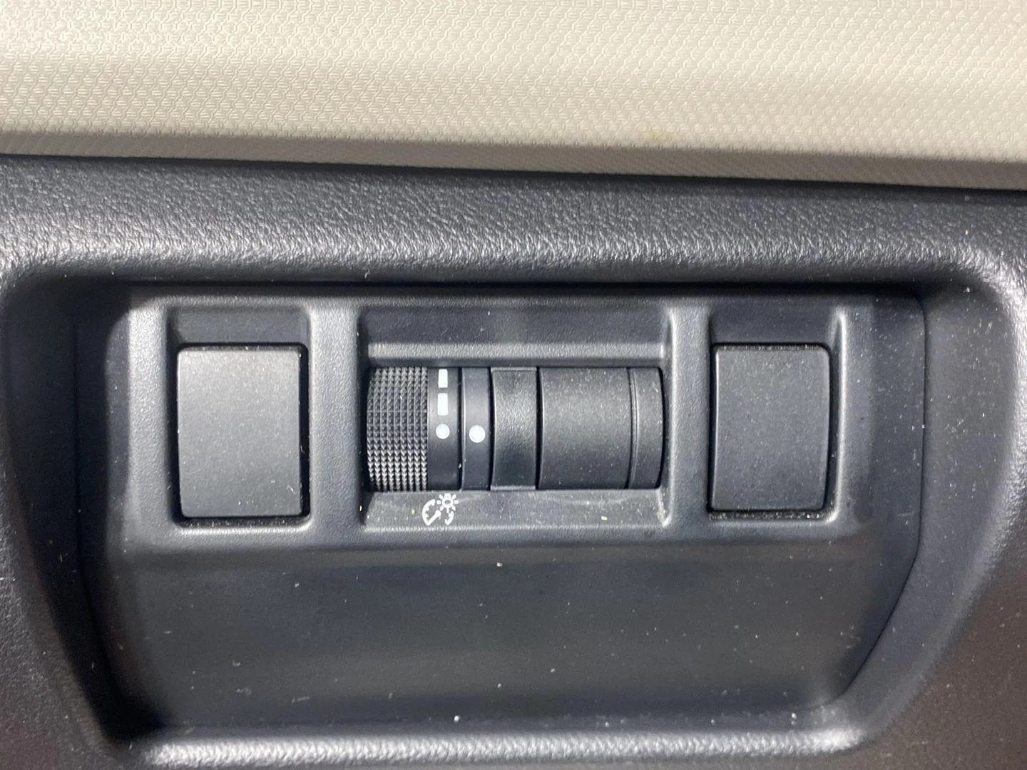 Used 2025 Crimson Red Pearl Subaru Base image 24
