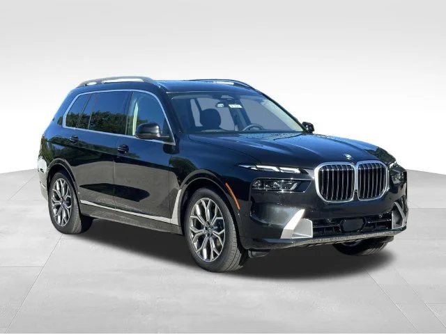 2027 BMW X7