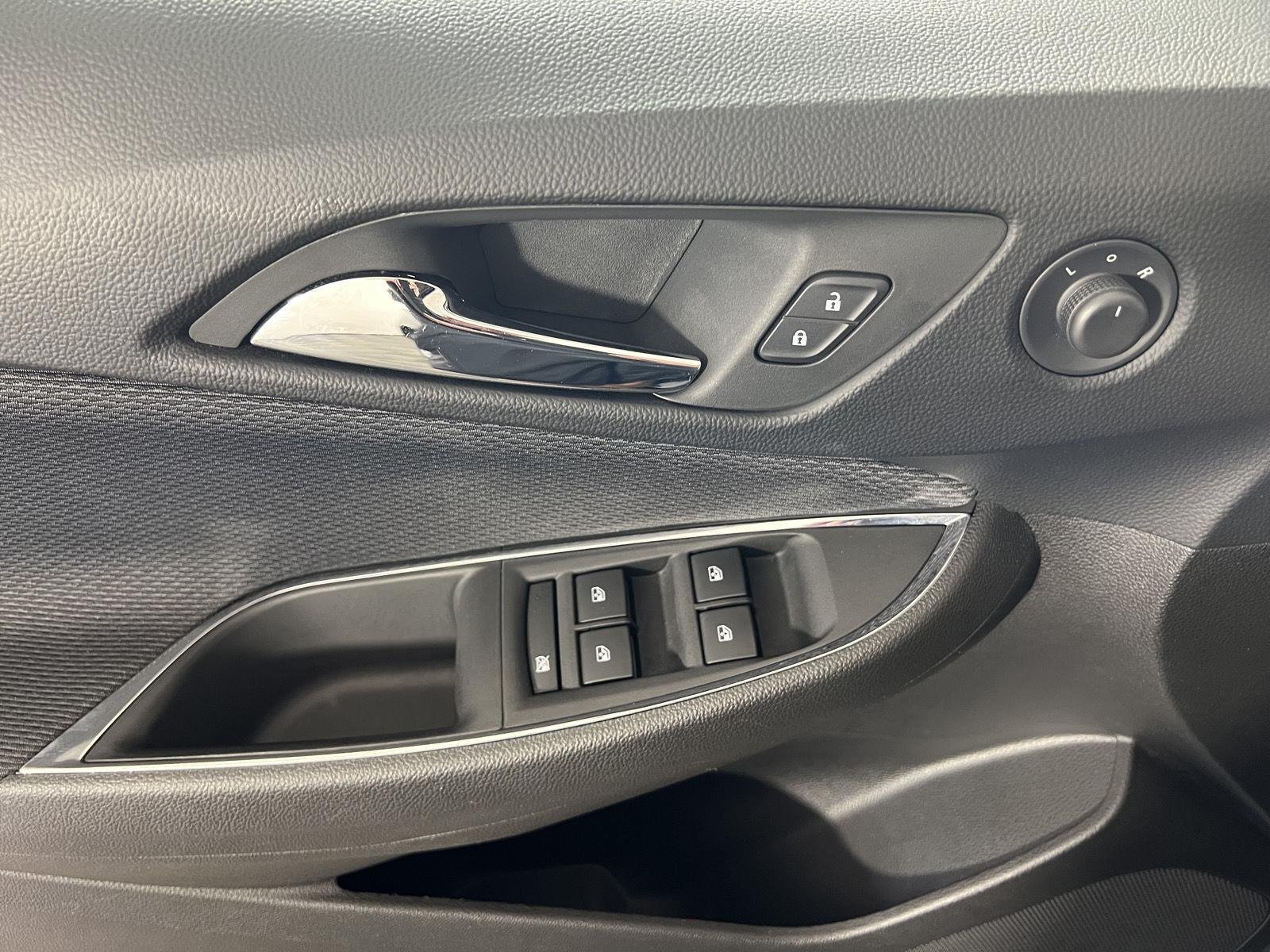 Used 2018 Graphite Metallic Chevrolet LT image 8