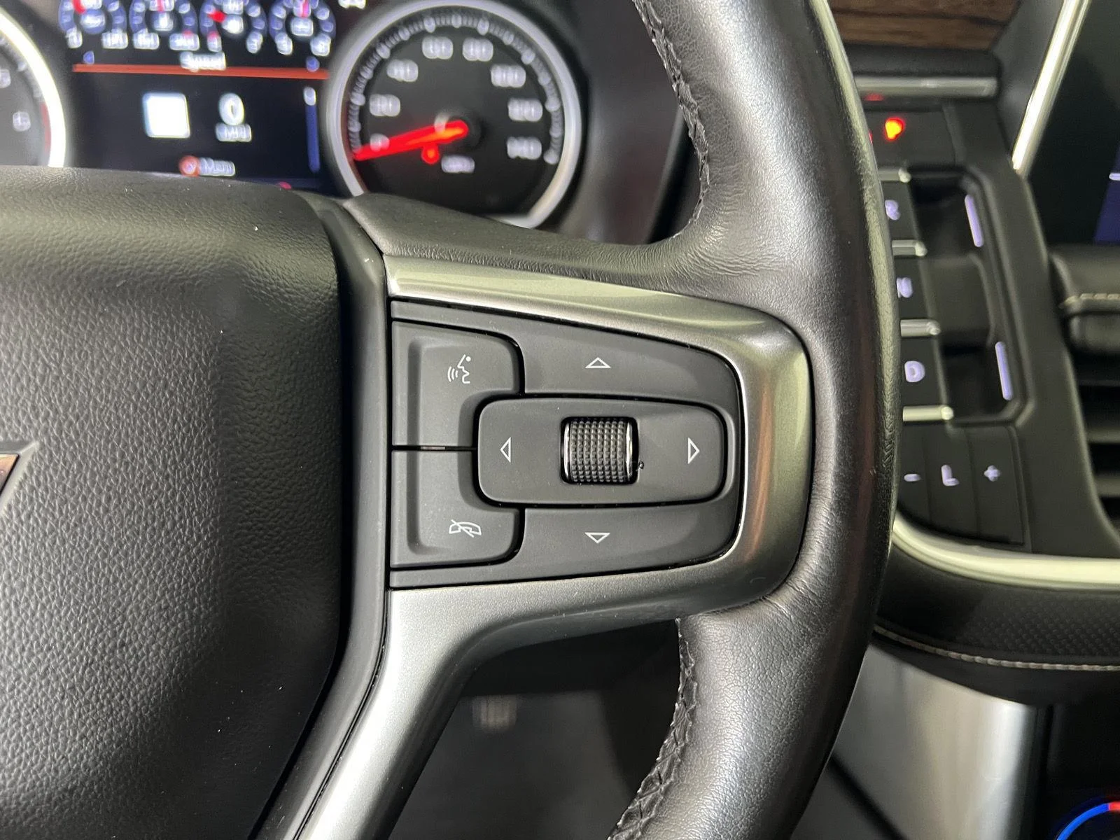 Used 2021 Summit White Chevrolet Premier image 27
