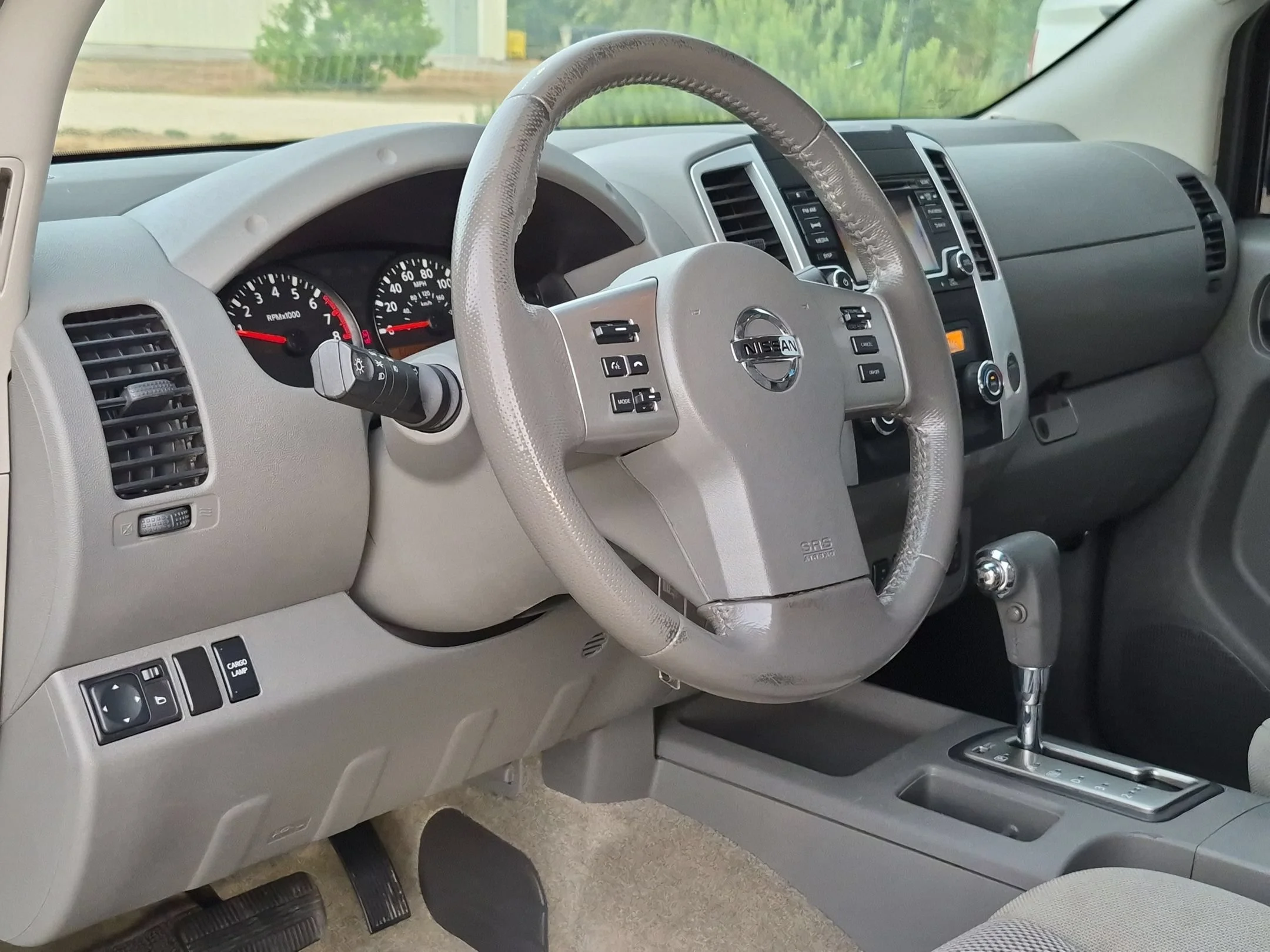 Used 2018 Gray Nissan SV image 10