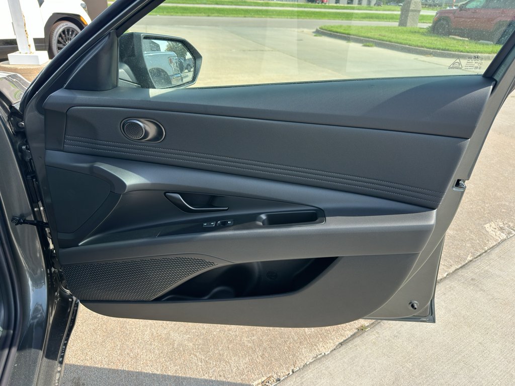 New 2026 Amazon Gray Hyundai SEL Sport Plus image 29