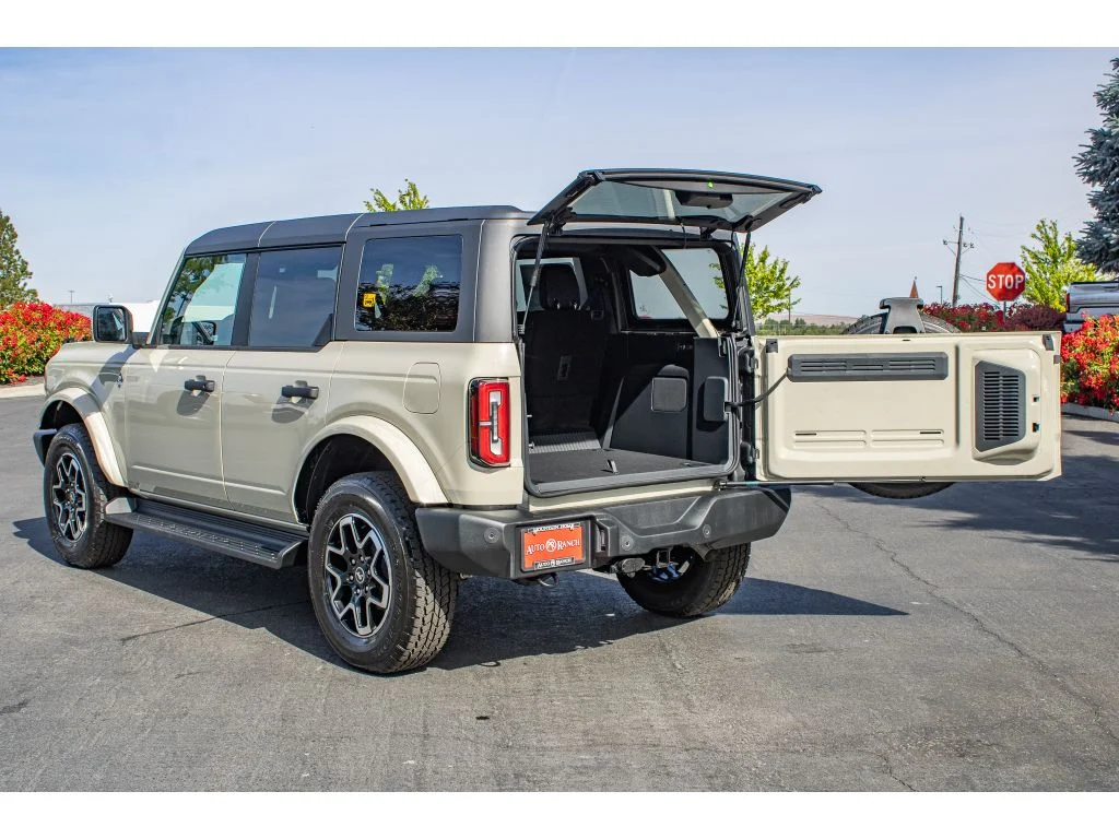 New 2026 Desert Sand Ford Outer Banks® image 13