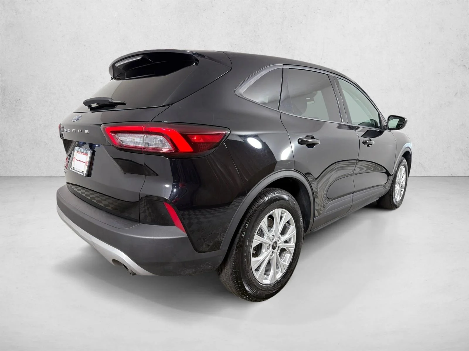 Used 2025 White Ford Active image 3