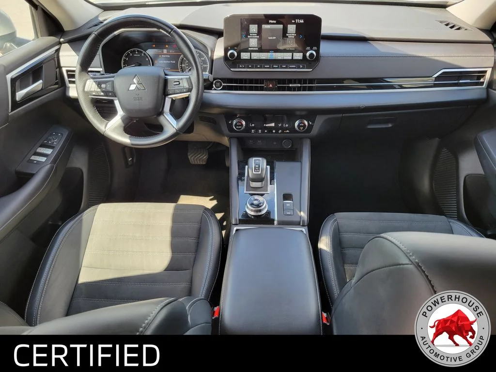 Used 2024  Mitsubishi SE image 18